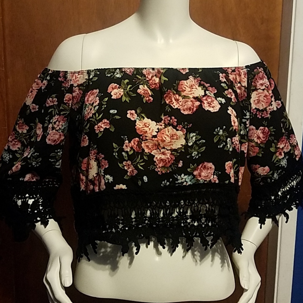 Floral Off Shoulder Crop Top